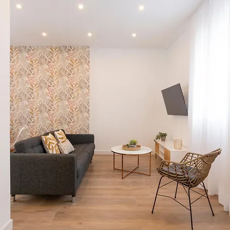 Capitan Huelin & Centric By Ele Апартаменты