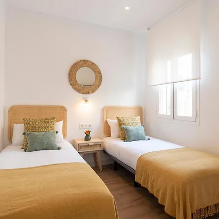 Capitan Huelin & Centric By Ele Malaga