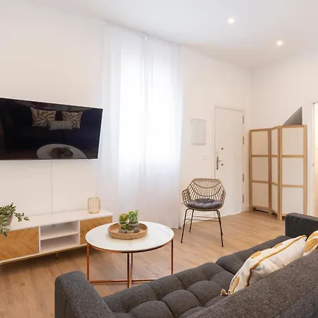 Capitan Huelin & Centric By Ele * Malaga