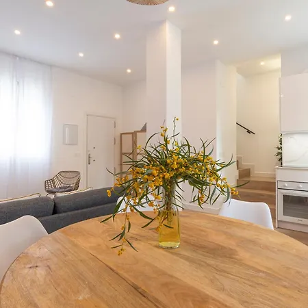 Capitan Huelin & Centric By Ele * Malaga